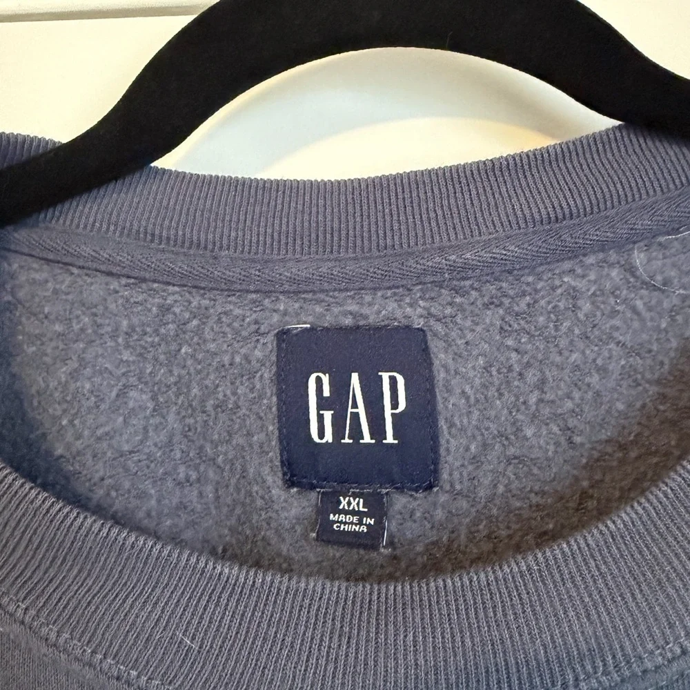 GAP Crewneck